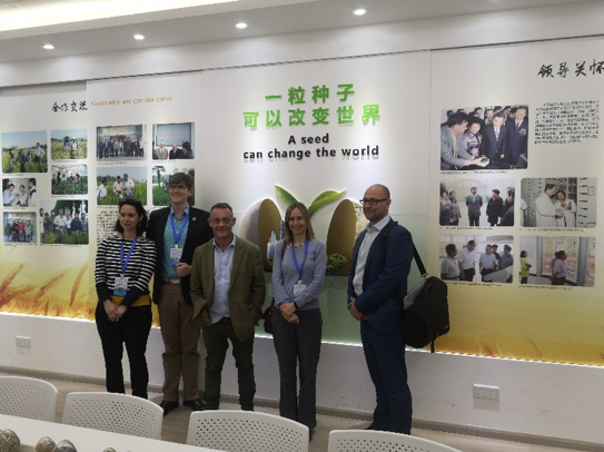 N8 AgriFood delegates on a tour of Jiangsu Academy of Agricultural Sciences (JAAS) facilities