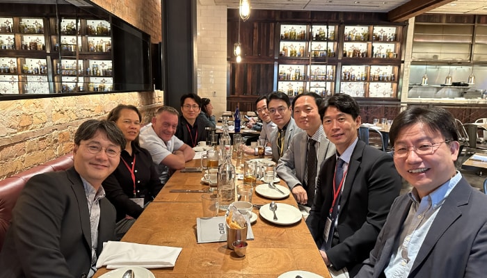 A group including Sheree and Jason dining out at Obesity Week 2023